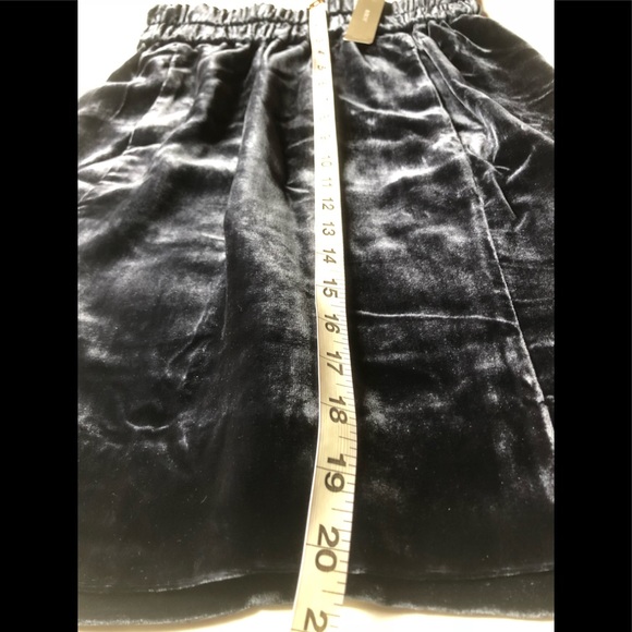 ❤️NWT! J. Crew Velvet Pull-On Midi Skirt Pockets - Picture 4 of 5